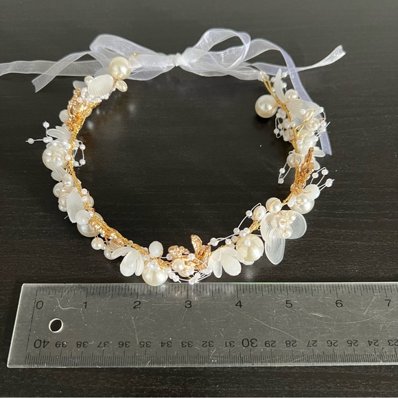 Pearl & Crystal Floral Bridal Headband - Wedding NWOT - Picture 7 of 7